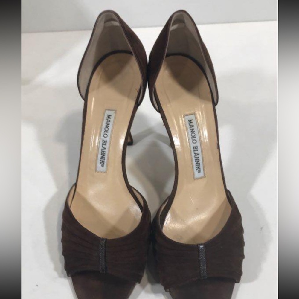 Women’s Manolo Blahnik Sedaraby Brown Suede Peep Toe Pump Size 40EU/10US